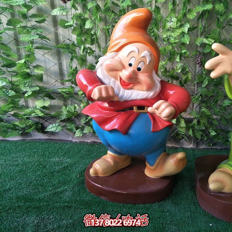 卡通小矮人雕塑，提升商場、戶外、園林景觀的玻璃鋼精美裝飾