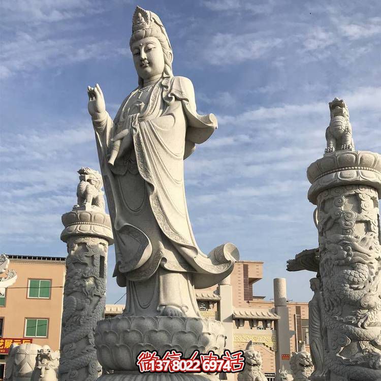 滴水觀音大型雕塑，欣賞美麗的戶外景點