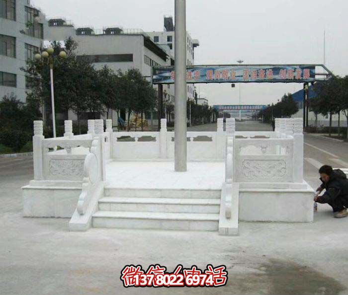 校園景觀精美漢白玉升旗臺(tái)石雕塑