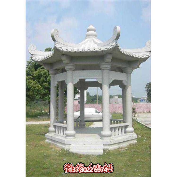 精美石雕涼亭，為公園添彩